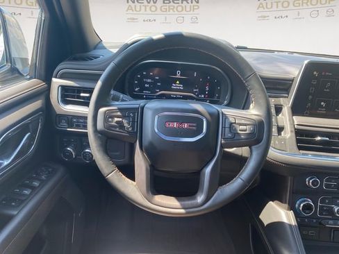 Used 2024 GMC Yukon AT4 w/ Technology Package AWD/4WD image 12