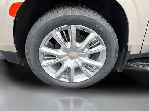 Used 2023 Chevrolet Tahoe High Country AWD/4WD image 24