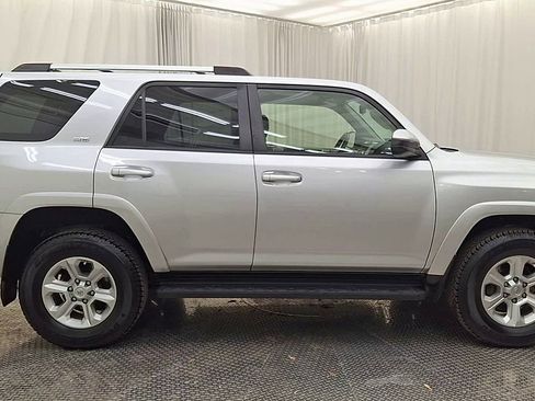 Used 2019 Toyota 4Runner SR5 image 4