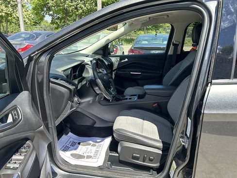 Used 2018 Ford Escape SE w/ SE Sport Appearance Package AWD/4WD image 9