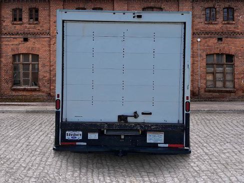 Certified 2022 Ford E-350 and Econoline 350 Super Duty RWD image 5