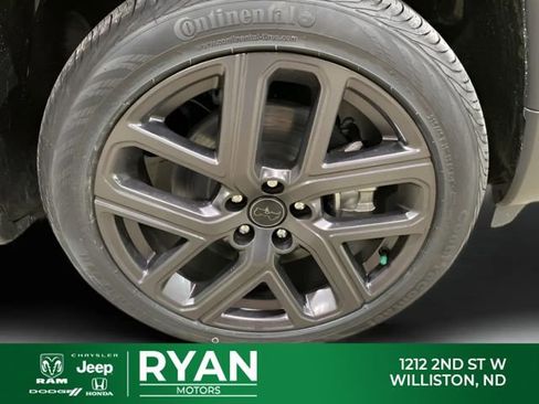 New 2026 Jeep Compass Latitude image 15