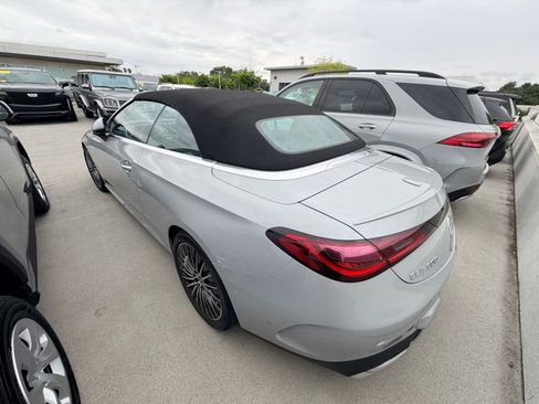 Used 2025 Mercedes-Benz CLE 300 4MATIC Cabriolet image 3