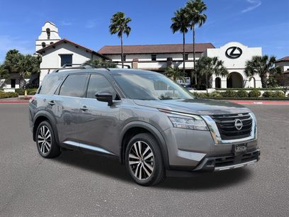 Used 2024 Nissan Pathfinder Platinum w/ Cargo Package