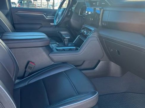 Used 2025 GMC Sierra 1500 Denali w/ Denali Reserve Package image 10