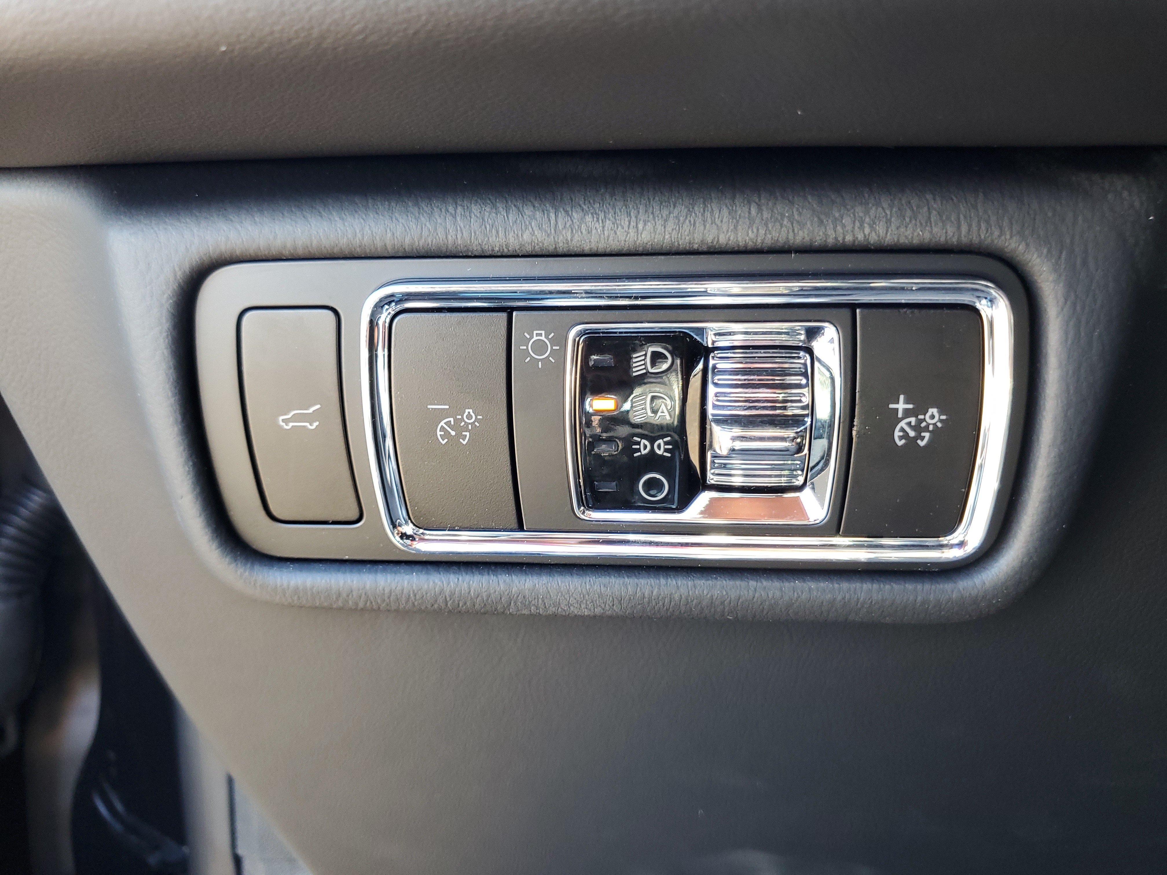 New 2026 Lincoln Aviator AWD image 13
