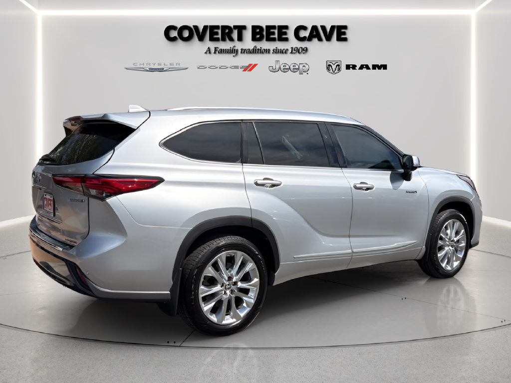 Used 2020 Toyota Highlander Limited FWD image 9