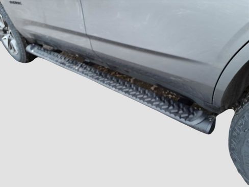 Used 2021 Chevrolet Tahoe Z71 image 17