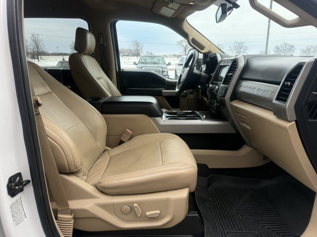 Used 2019 Ford F350 Lariat w/ Lariat Value Package AWD/4WD image 8