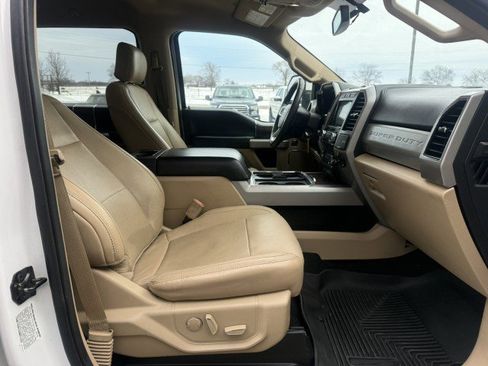 Used 2019 Ford F350 Lariat w/ Lariat Value Package image 8