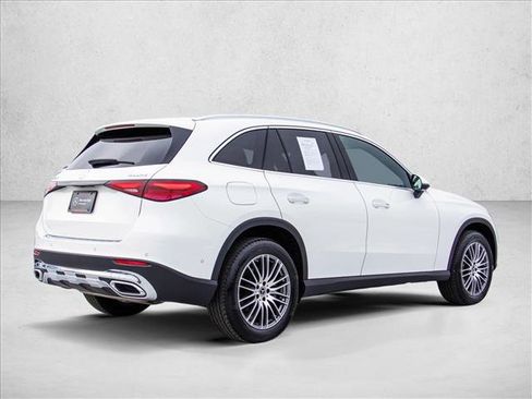 Certified 2026 Mercedes-Benz GLC 300 4MATIC image 5