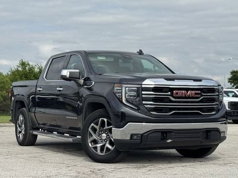 Used 2022 GMC Sierra 1500 SLT w/ SLT Convenience Package RWD image 1