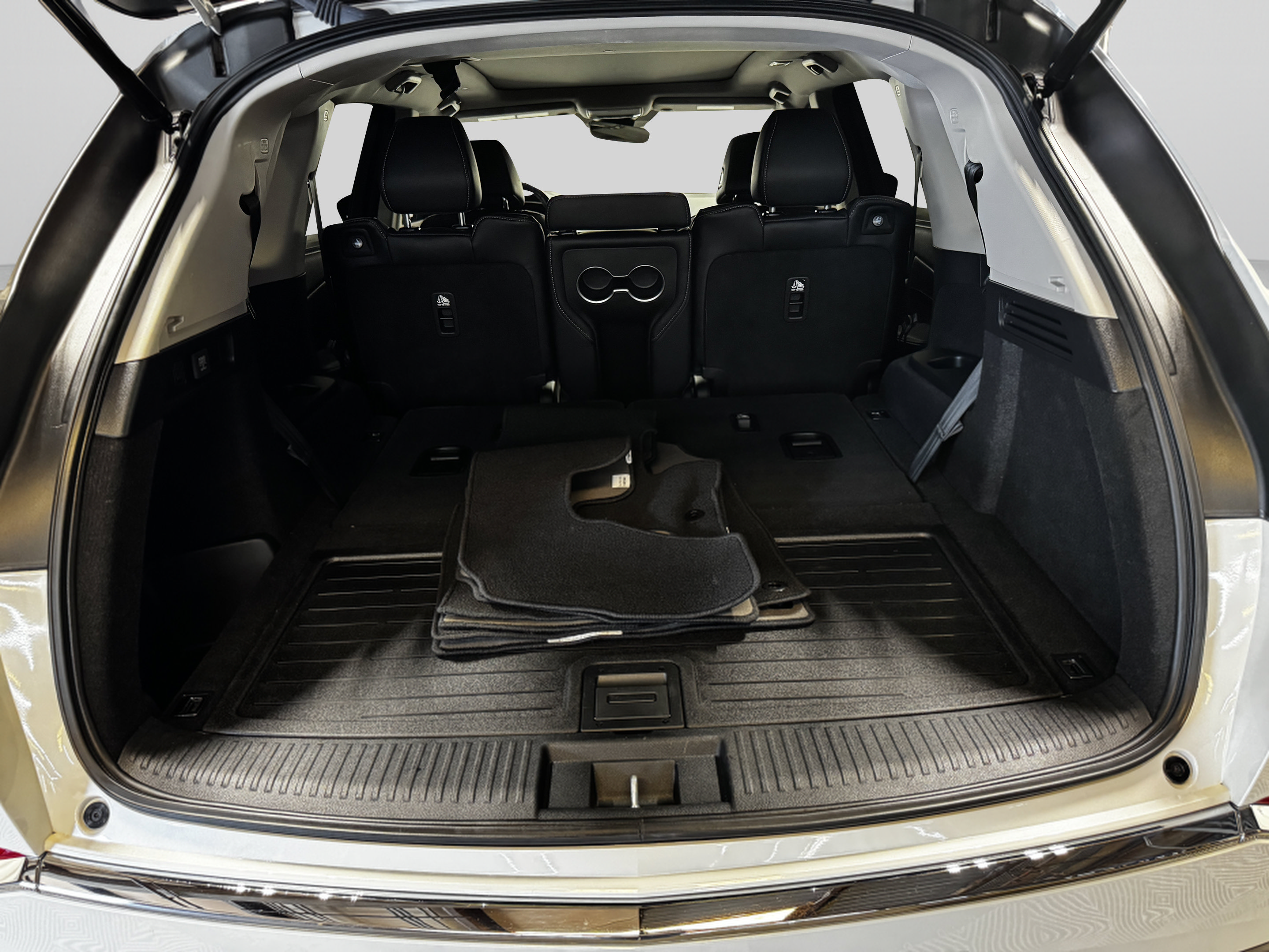 Certified 2024 Acura MDX w/ Technology Package FWD image 38