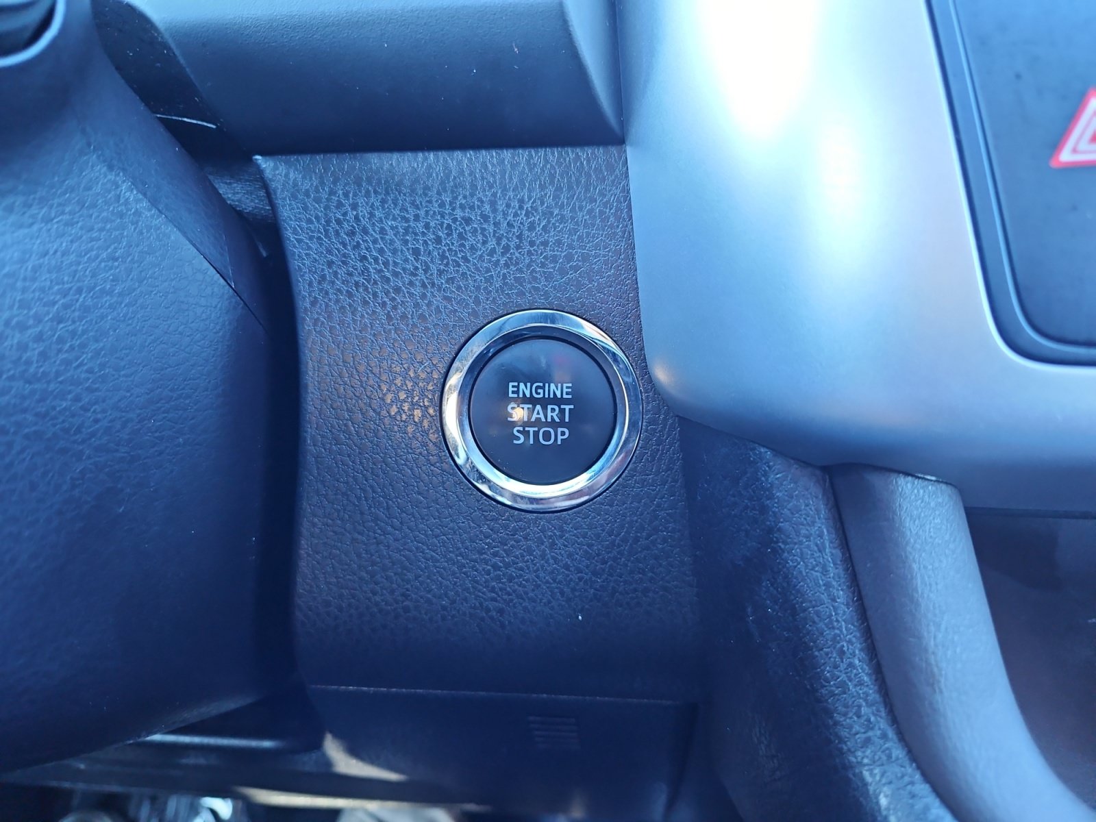 Used 2016 Toyota Highlander XLE AWD/4WD image 22