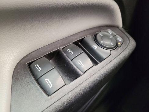 Used 2020 Chevrolet Equinox LT image 27