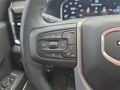 Used 2025 GMC Sierra 3500 Denali w/ Denali Reserve Package AWD/4WD image 15