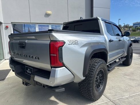 Used 2025 Toyota Tacoma TRD Off-Road image 7