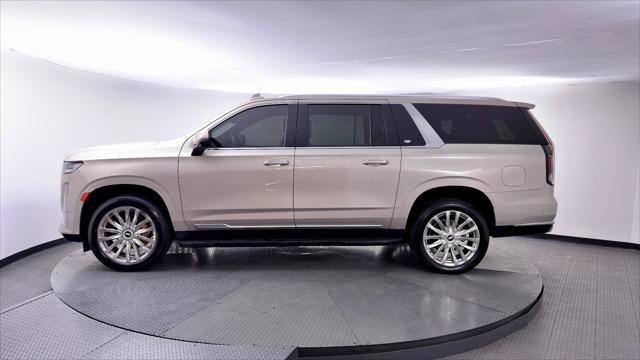 Used 2021 Cadillac Escalade ESV Premium Luxury AWD/4WD image 3