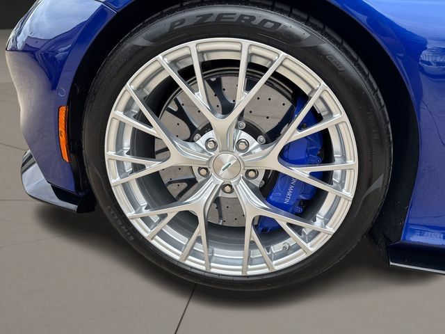 Used 2026 Aston Martin Vanquish RWD image 14