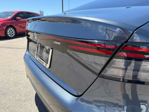 Used 2025 Honda Accord SE image 6