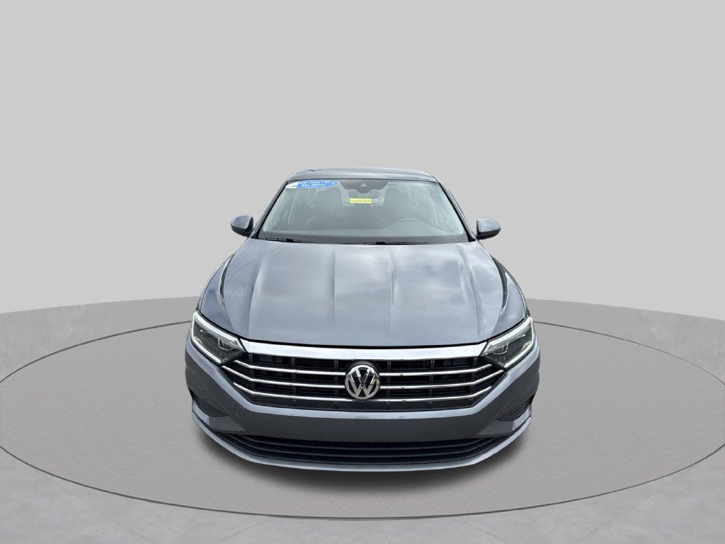 Used 2021 Volkswagen Jetta SEL FWD image 3