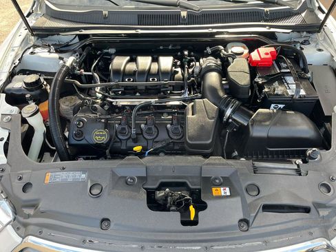 Used 2015 Ford Taurus SEL w/ Equipment Group 201A image 11