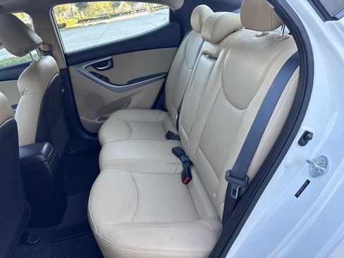 Used 2012 Hyundai Elantra Limited w/ Technology Pkg 5 image 10