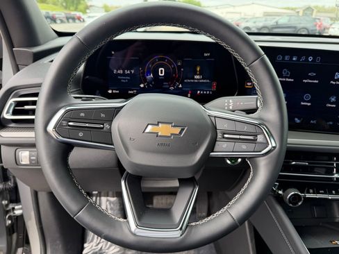 Used 2026 Chevrolet Traverse LT AWD/4WD image 25