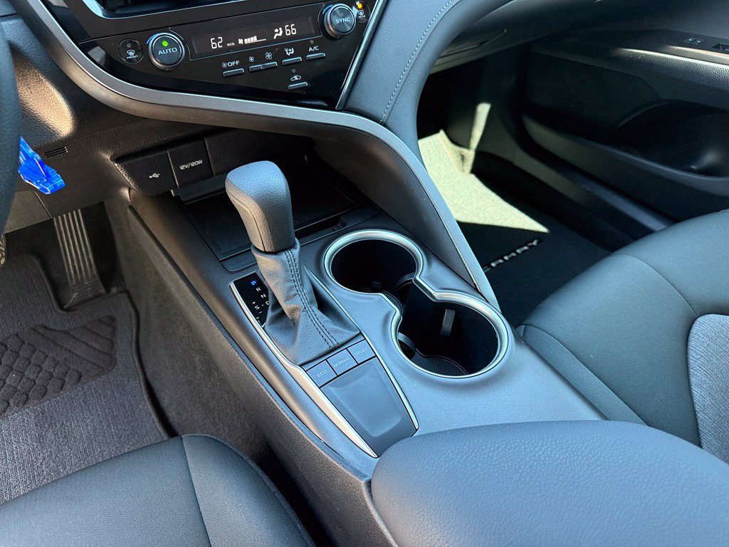 Used 2024 Toyota Camry LE FWD image 14