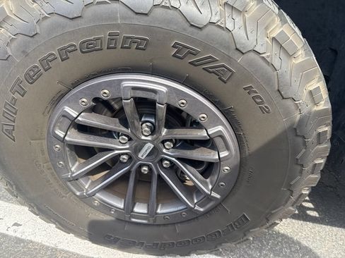 Used 2020 Ford F150 Raptor w/ Equipment Group 802A Luxury AWD/4WD image 31