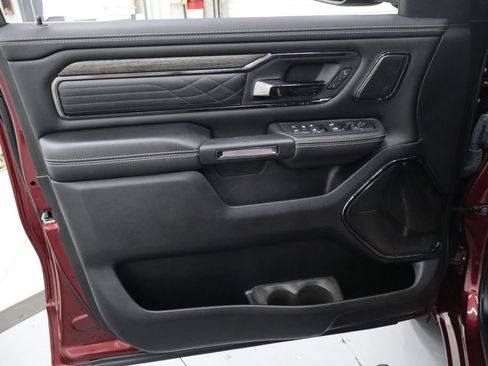 Used 2025 RAM 1500 Limited AWD/4WD image 9