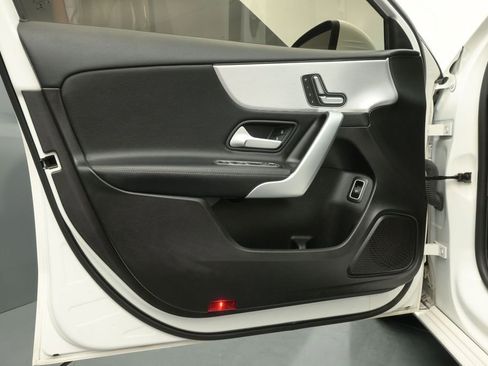 Used 2019 Mercedes-Benz A 220 image 22