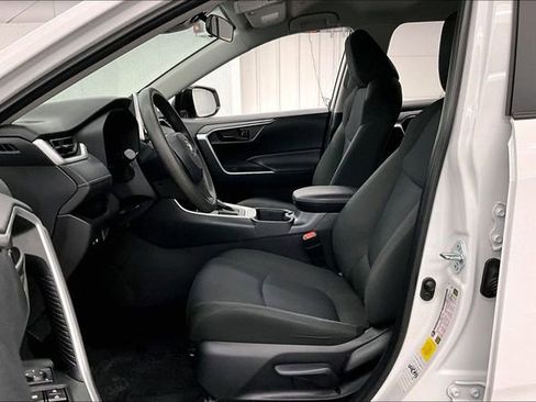 Used 2025 Toyota RAV4 LE image 23