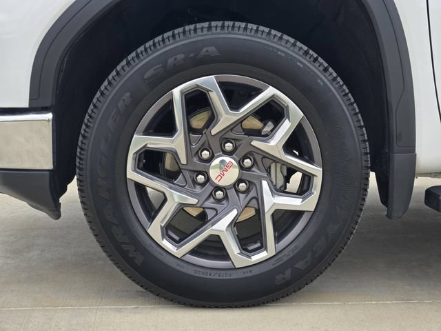 Used 2024 GMC Sierra 1500 SLT w/ SLT Premium Plus Package AWD/4WD image 11