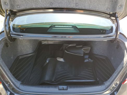 Used 2021 Honda Accord Touring image 10
