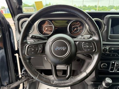 Used 2021 Jeep Wrangler Unlimited Sport AWD/4WD image 16