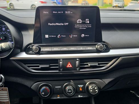 Certified 2023 Kia Forte LXS w/ LXS Technology Package FWD image 15