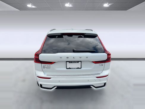 New 2026 Volvo XC60 T8 Ultra w/ Protection Package Premier image 10