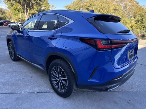 Certified 2025 Lexus NX 250 FWD w/ Premium Package image 5