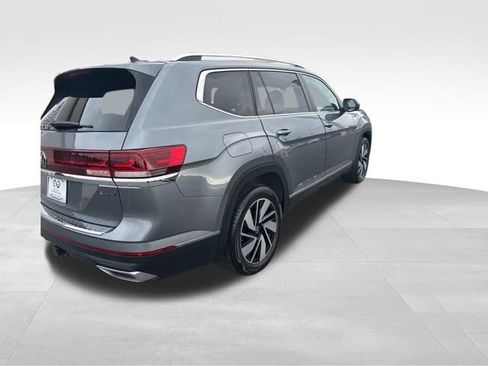 Used 2024 Volkswagen Atlas SEL AWD/4WD image 6