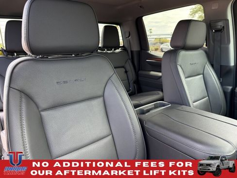 Used 2025 GMC Sierra 1500 Denali w/ Technology Package AWD/4WD image 28