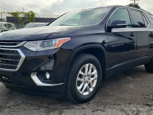 Used 2021 Chevrolet Traverse LT FWD image 5