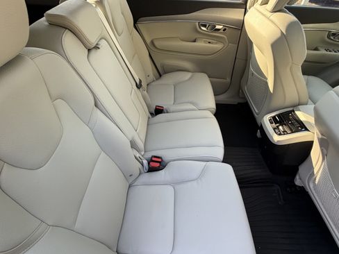 Used 2024 Volvo XC90 B5 Core w/ Climate Package AWD/4WD image 38