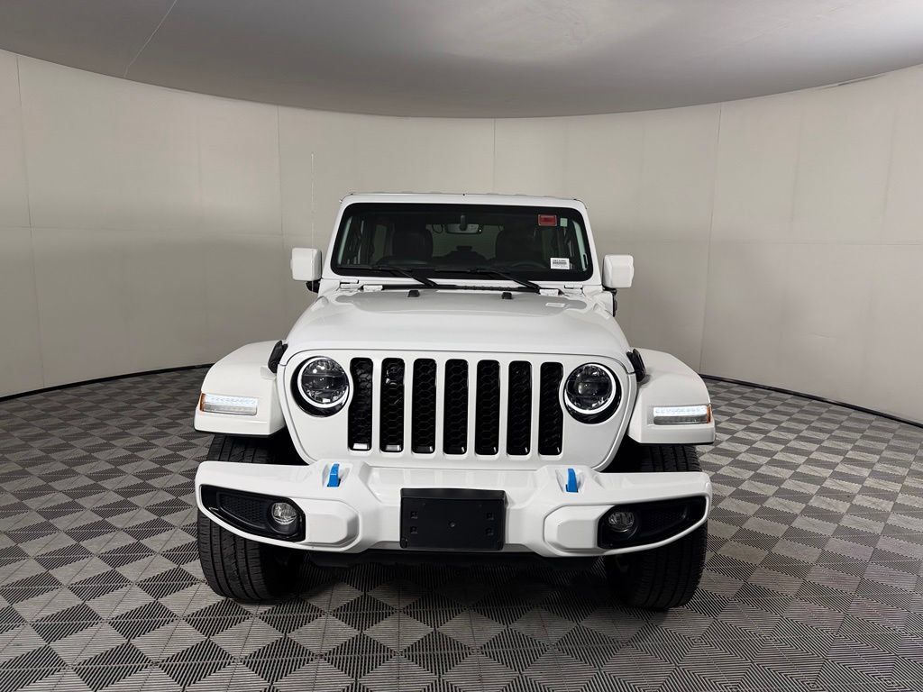 Certified 2023 Jeep Wrangler Unlimited Sahara AWD/4WD image 4