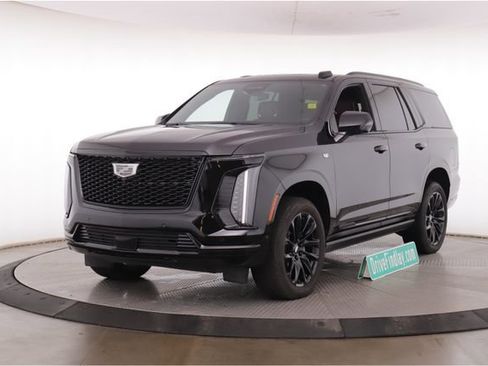 Used 2026 Cadillac Escalade Sport w/ LPO, ONYX Package AWD/4WD image 10