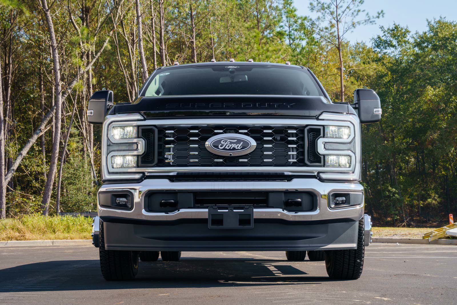 New 2027 Ford F350 Lariat AWD/4WD image 2