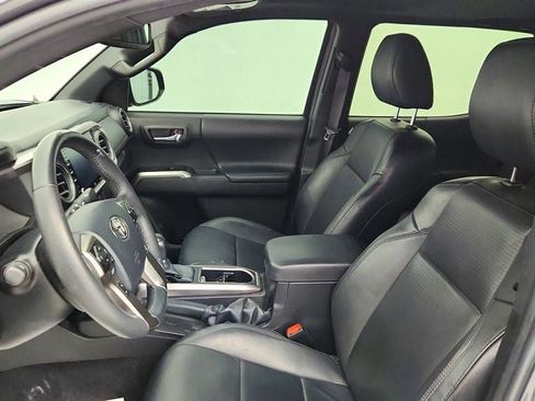 Used 2023 Toyota Tacoma Limited image 17