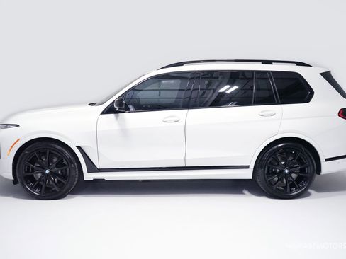 Used 2024 BMW X7 M60i AWD/4WD image 4