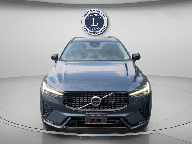 Used 2023 Volvo XC60 B5 Plus w/ Climate Package AWD/4WD image 9