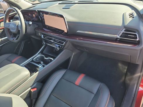 Certified 2024 Chevrolet Traverse RS w/ LPO, Floor Liner Package image 29